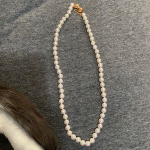 pearl necklace